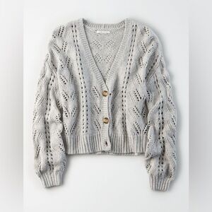 American Eagle Crochet Grey Button Up V Neck Cropped Knit Cardigan Sweater XS